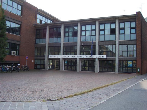 Istituto d'Istruzione Superiore Fermo Corni
